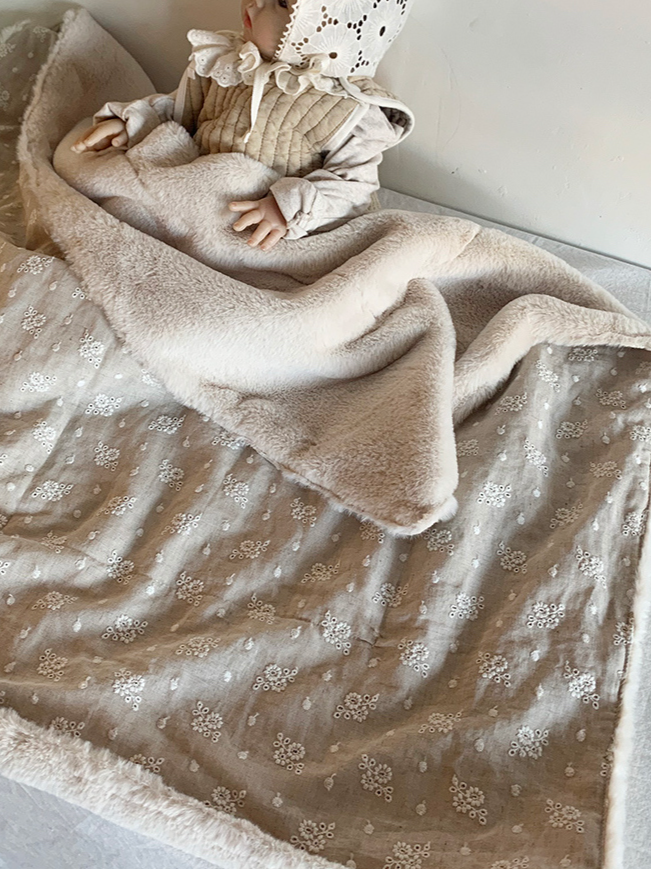 ミンクブランケット | Mink Blanket