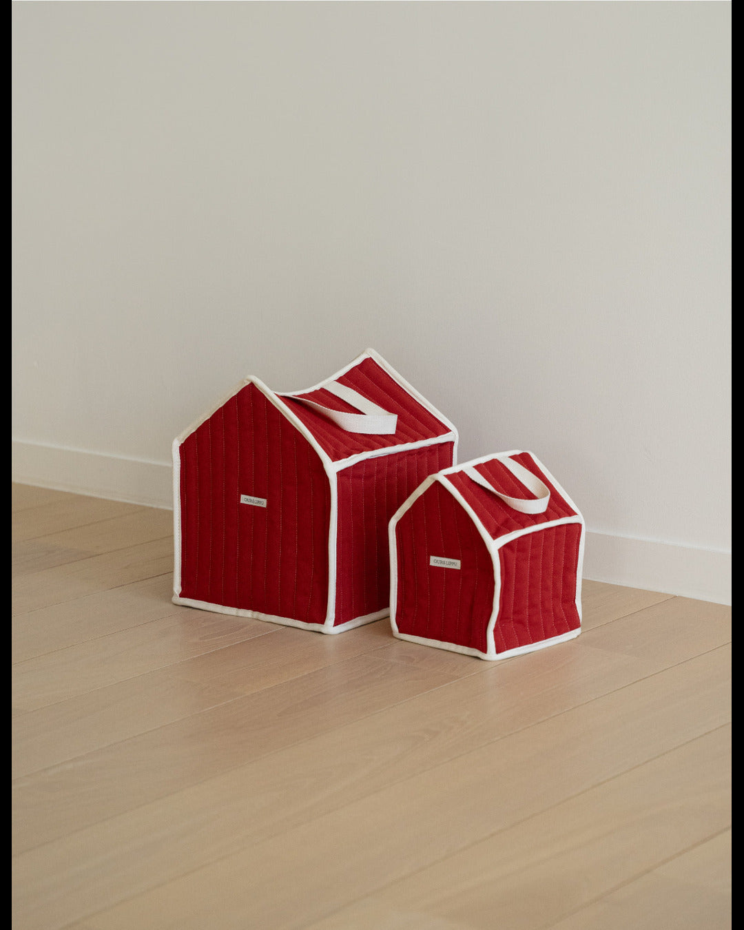 トイハウス レッド Sサイズ / Toy House Red S