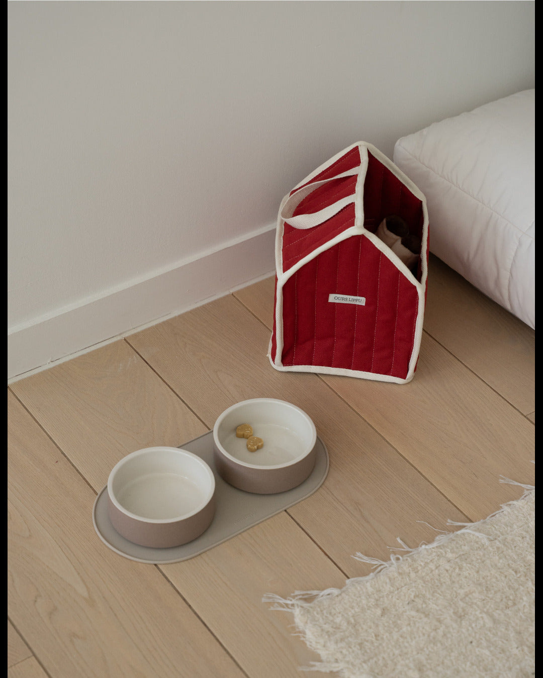 トイハウス レッド Sサイズ / Toy House Red S