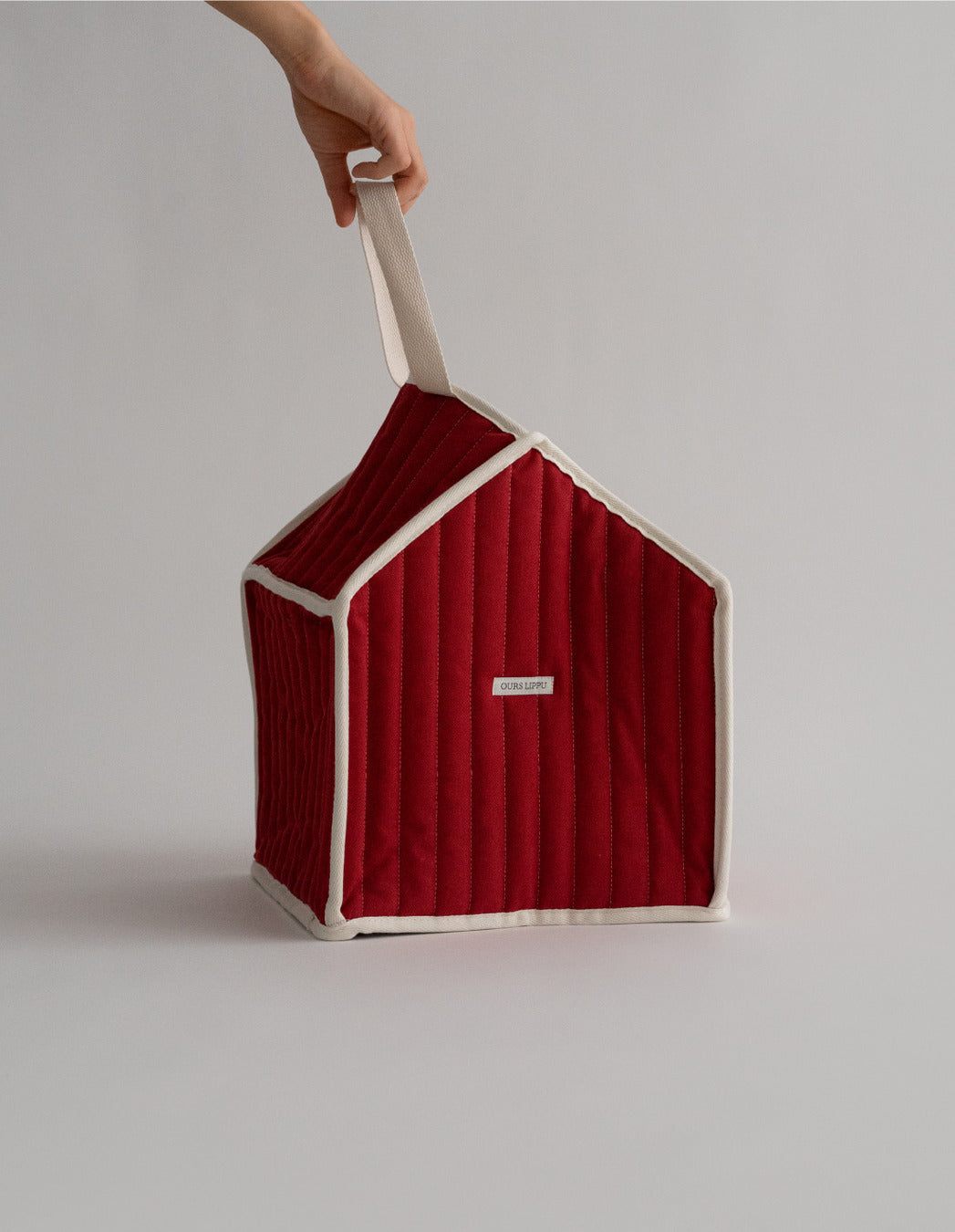 トイハウス レッド Lサイズ / Toy House Red L