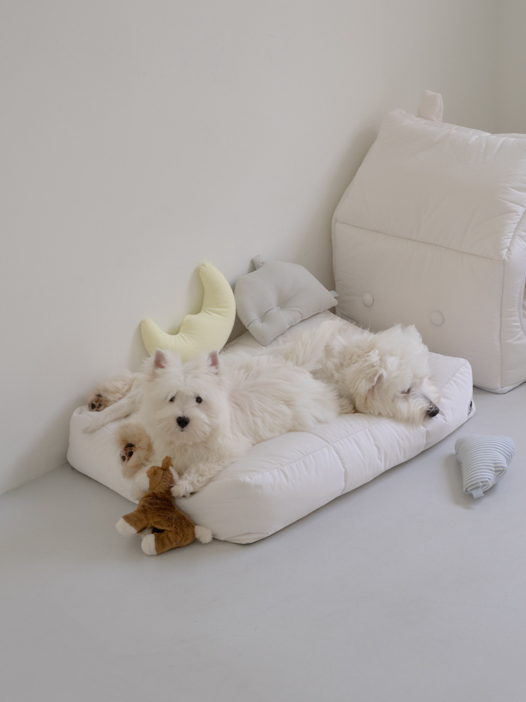 インフォーマル ベッド 3X2 ホワイト / Informal Bed 3X2 White