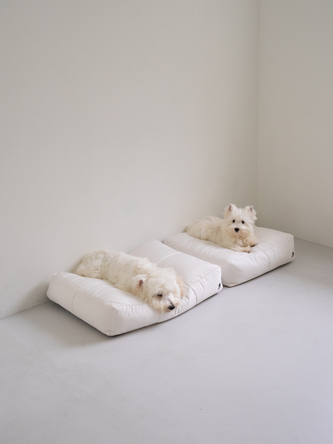 インフォーマル ベッド 3X2 ホワイト / Informal Bed 3X2 White