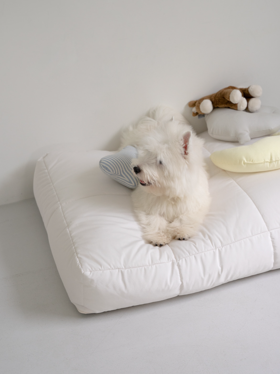 インフォーマル ベッド 3X2 ホワイト / Informal Bed 3X2 White