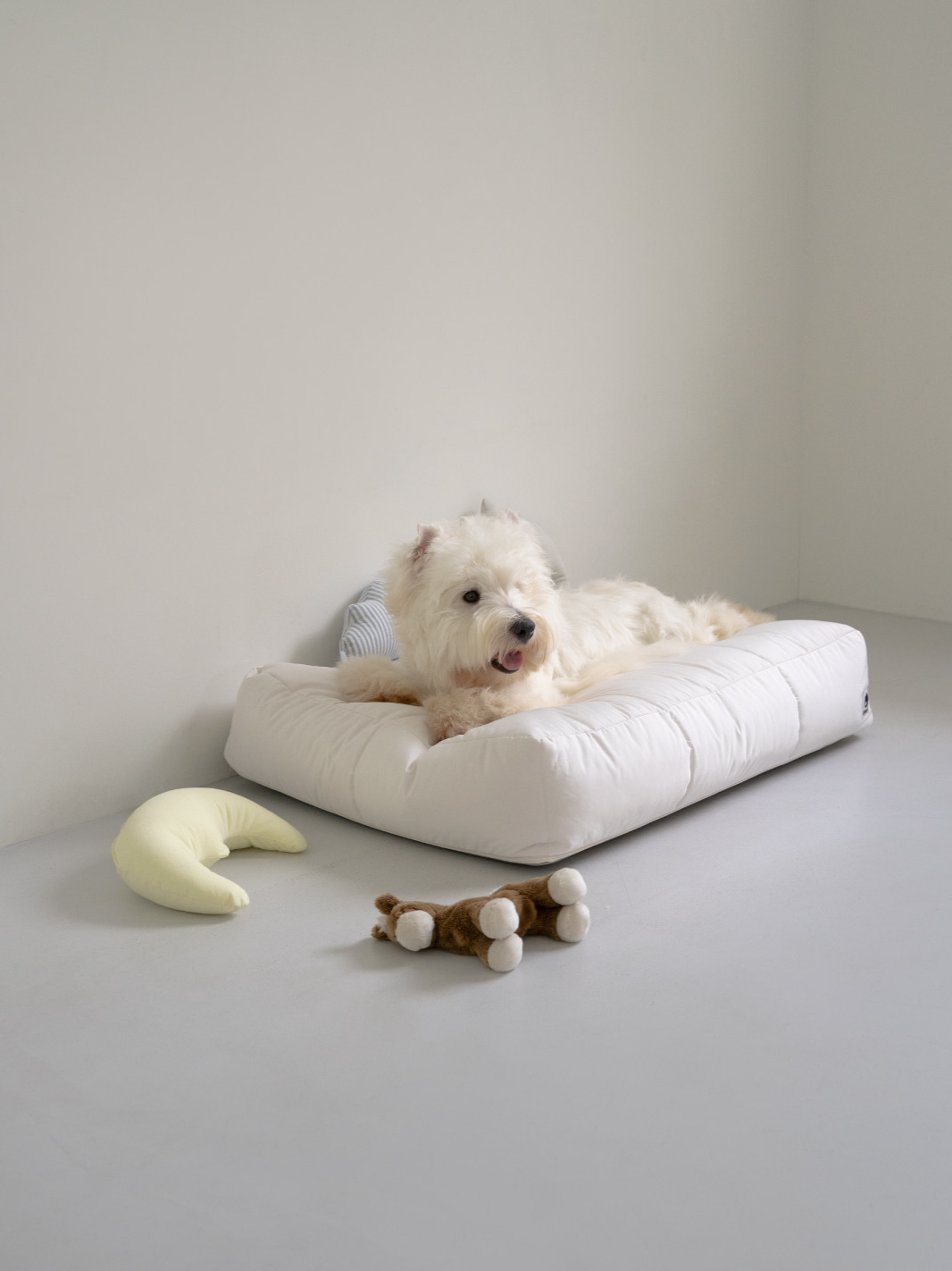 インフォーマル ベッド 3X2 ホワイト / Informal Bed 3X2 White