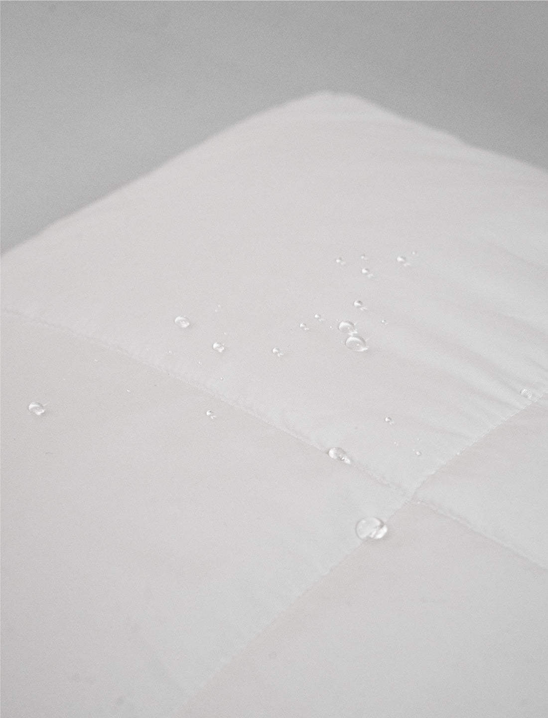インフォーマル ベッド 3X2 ホワイト / Informal Bed 3X2 White