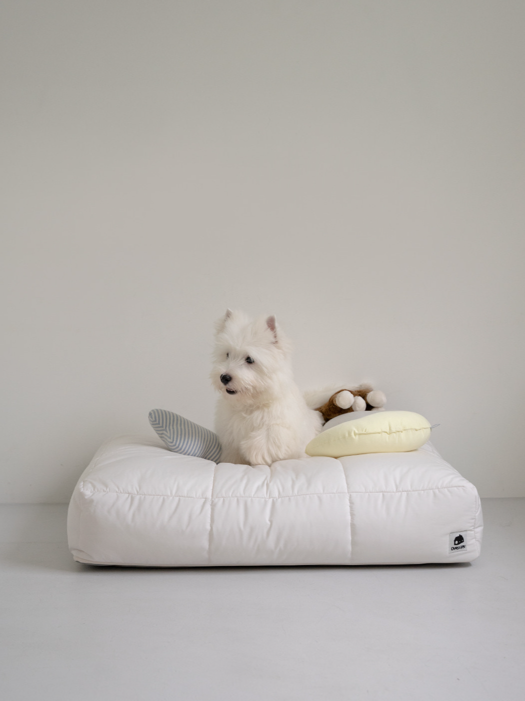 インフォーマル ベッド 3X2 ホワイト / Informal Bed 3X2 White