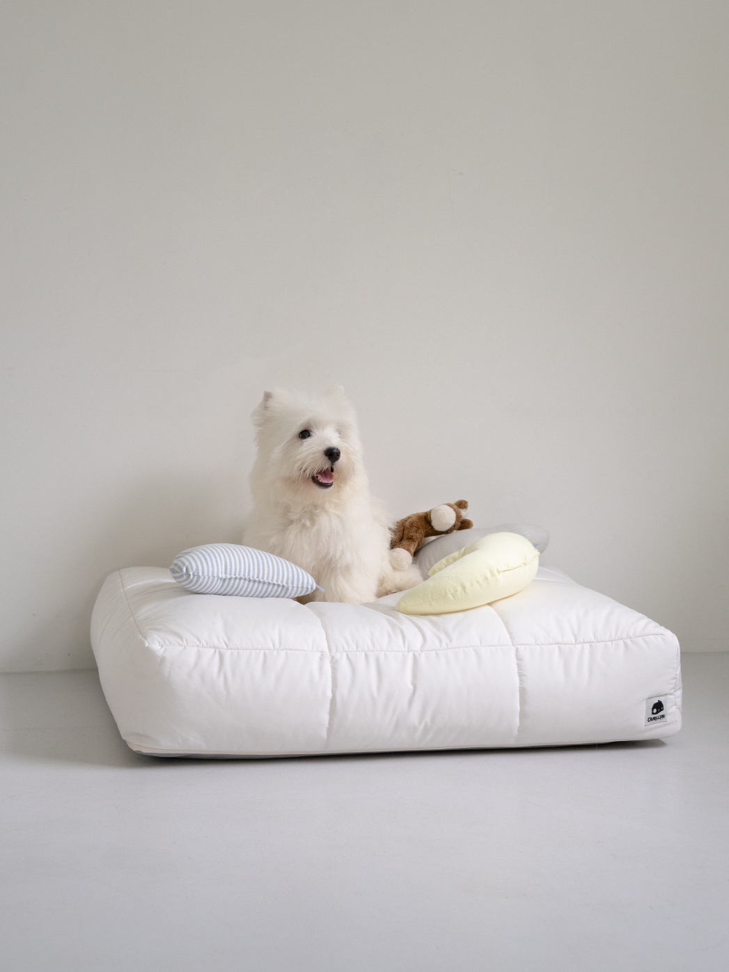 インフォーマル ベッド 3X2 ホワイト / Informal Bed 3X2 White