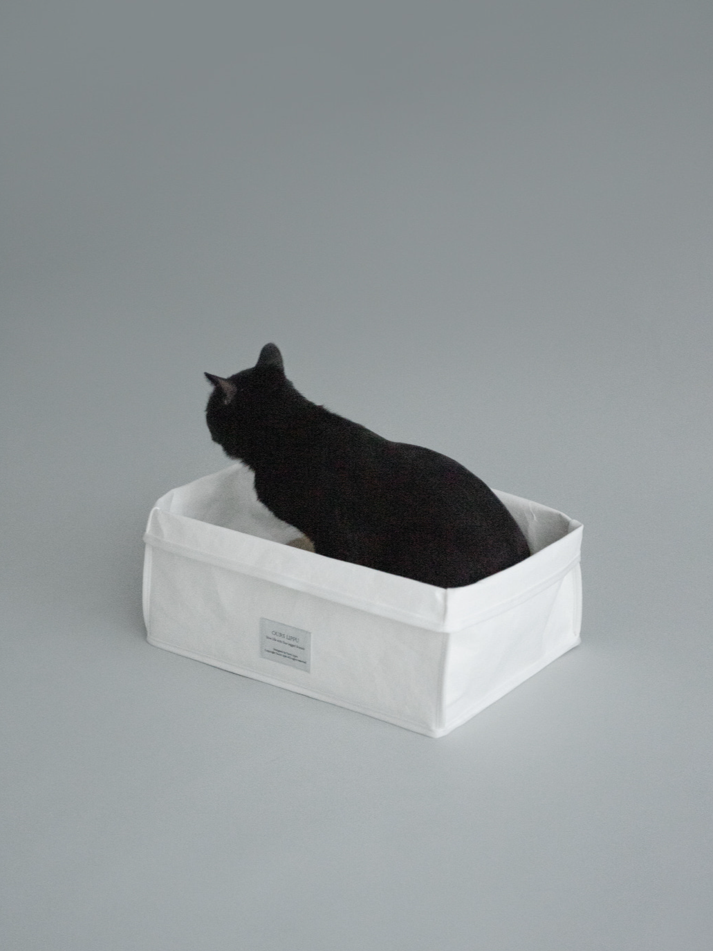 スリープバッグスクエア + ボックス スクラッチャー付き | Sleep Bag Square + Box Scratcher