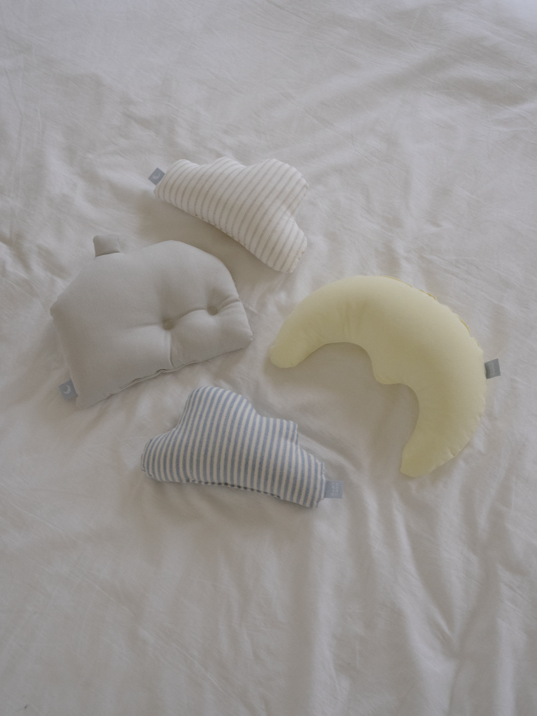 ソフト ハウス クッション / Soft House Cushion